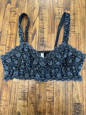 Free People Intimately Black Lace Embroidered Bralette - Size Small